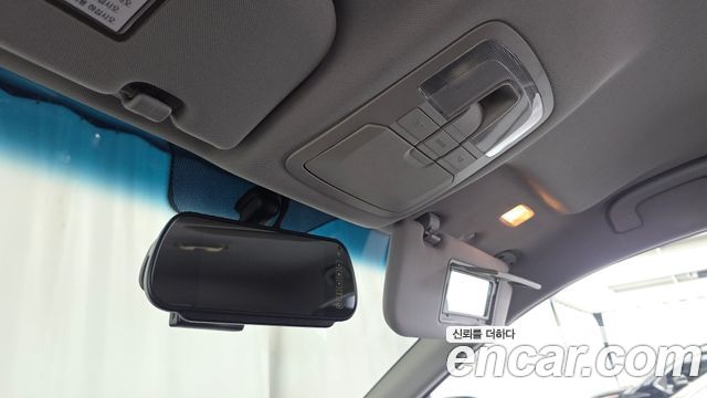 KG Mobility KORANDO 2015 — photo 27