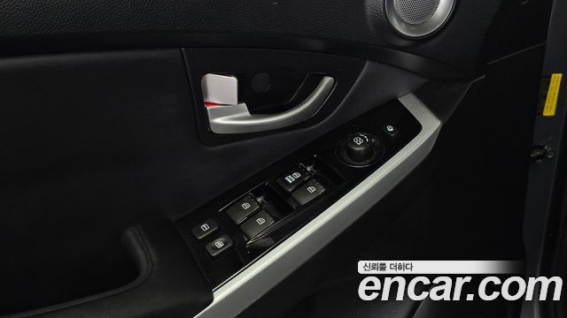 KG Mobility KORANDO 2015 — photo 30