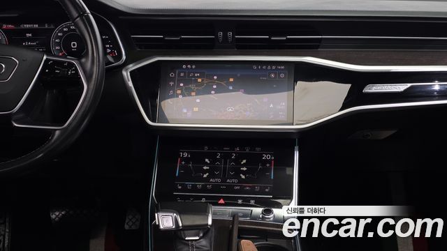 Audi A7 2022 — photo 19
