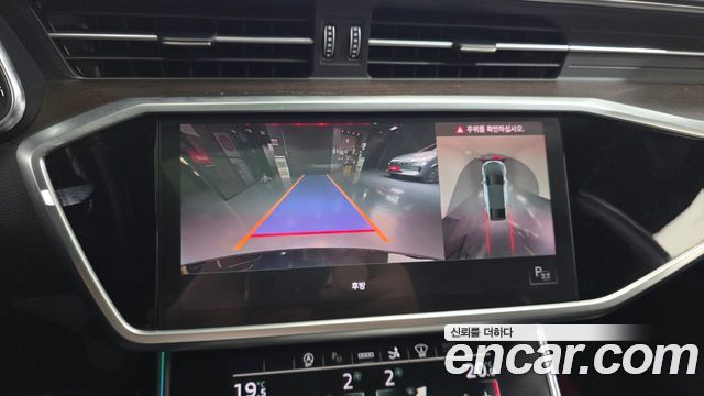 Audi A7 2022 — photo 22