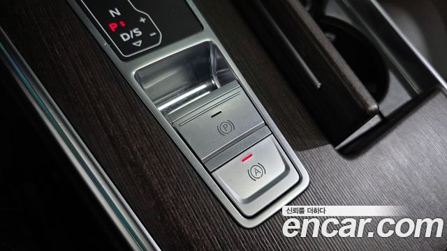 Audi A7 2022 — photo 23