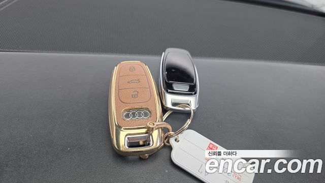 Audi A7 2022 — photo 24