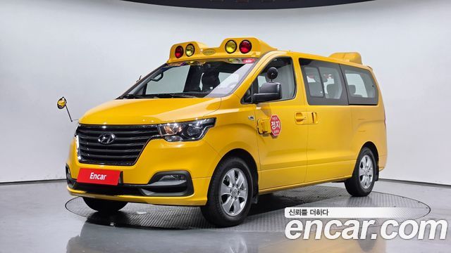 Hyundai Starex 2020 — photo 1