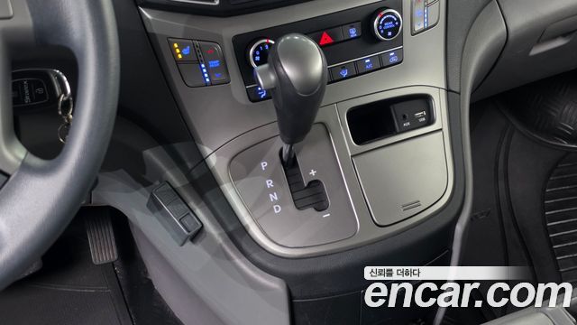 Hyundai Starex 2020 — photo 9