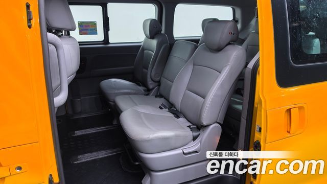 Hyundai Starex 2020 — photo 12