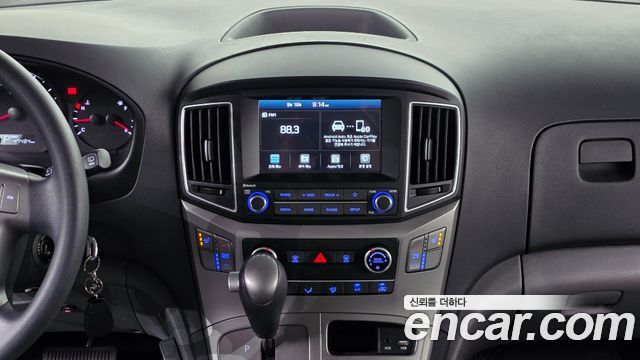 Hyundai Starex 2020 — photo 14