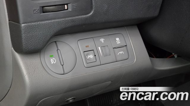 Hyundai Starex 2020 — photo 16
