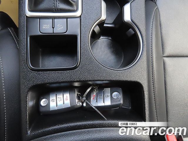 Kia Sportage 2018 — photo 16