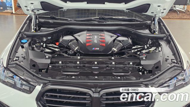 BMW X6M 2025 — photo 6