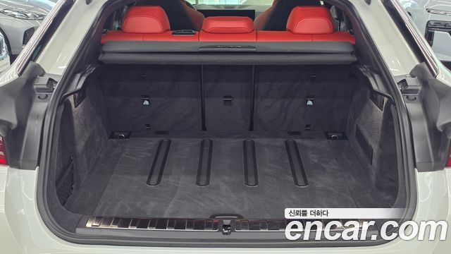 BMW X6M 2025 — photo 19