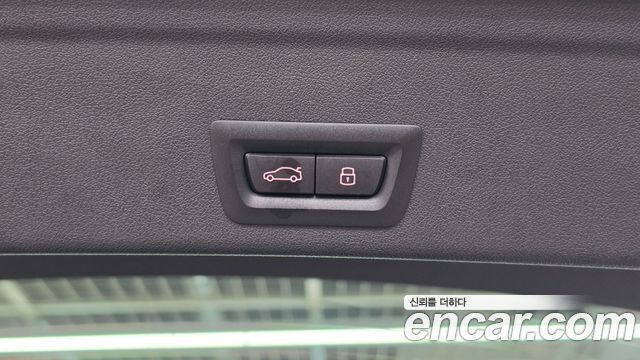 BMW X6M 2025 — photo 20