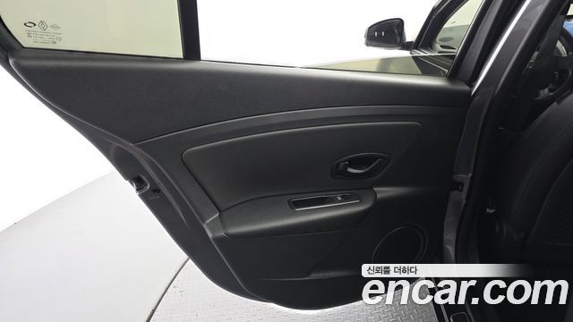 Renault Korea SM3 2018 — photo 15