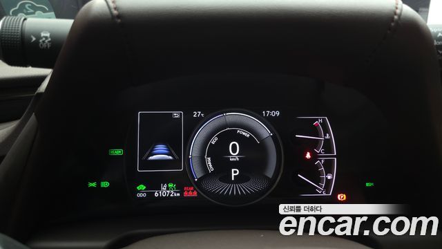 Lexus ES 2021 — photo 11