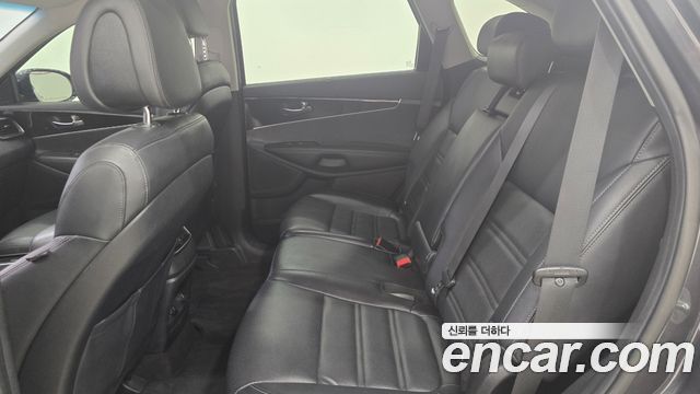 Kia Sorento 2015 — photo 16