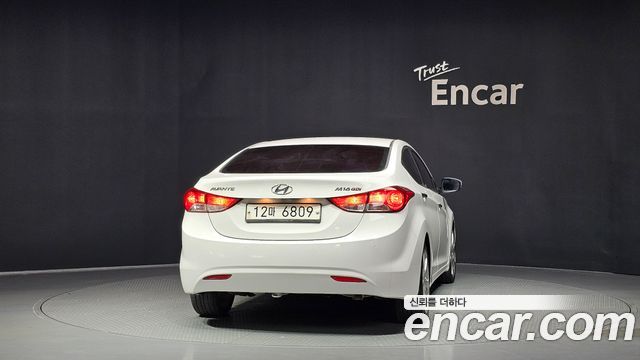 Hyundai AVANTE 2012 — photo 4