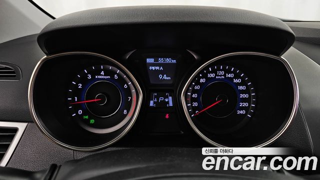 Hyundai AVANTE 2012 — photo 10