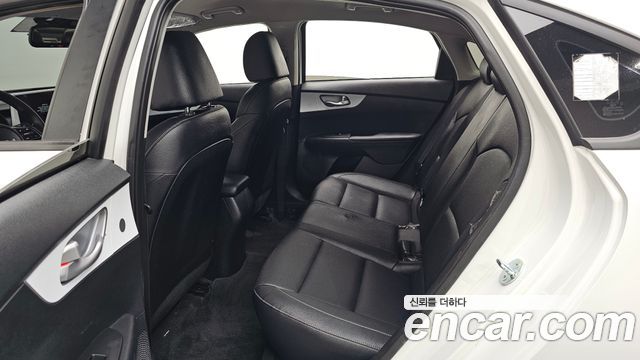 Kia K3 2024 — photo 16