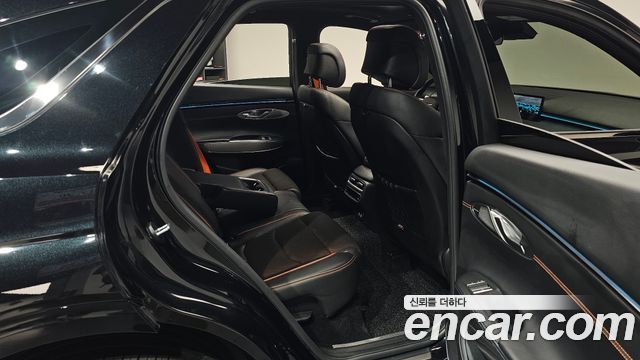 Genesis GV70 2025 — photo 18