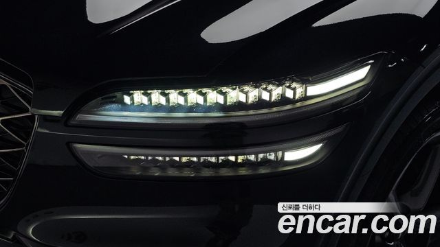 Genesis GV70 2025 — photo 8