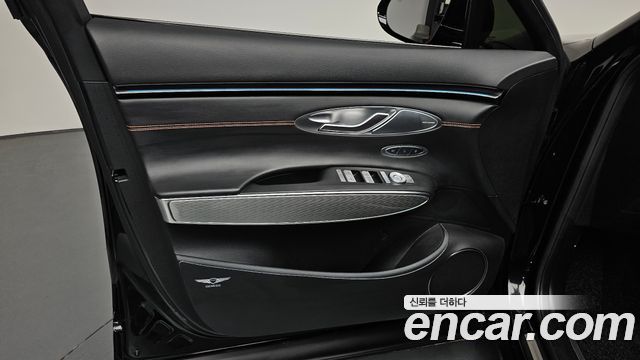 Genesis GV70 2025 — photo 14
