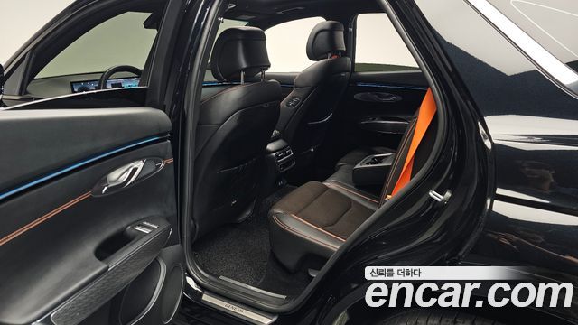 Genesis GV70 2025 — photo 16