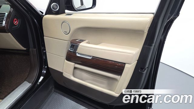 Land Rover Range Rover 2014 — photo 14