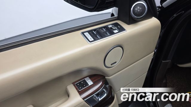Land Rover Range Rover 2014 — photo 28