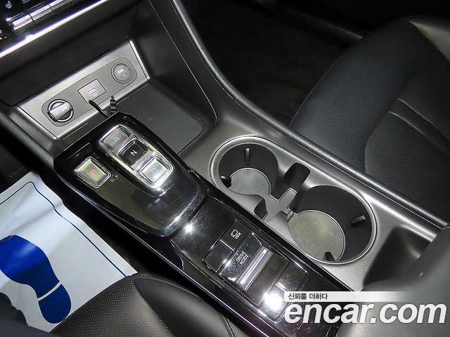 Hyundai Sonata 2022 — photo 12