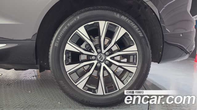 Volvo XC60 2023 — photo 7