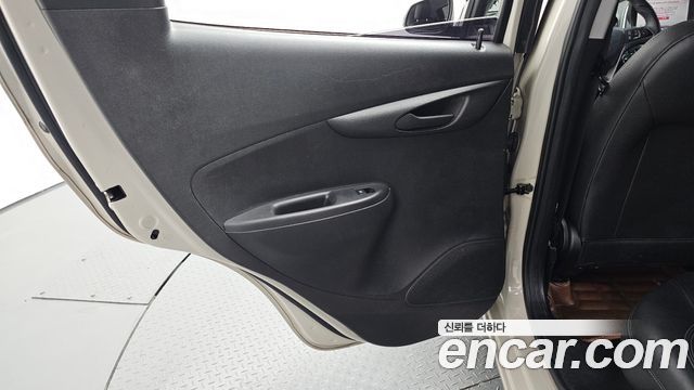 Chevrolet Korea Spark 2016 — photo 15