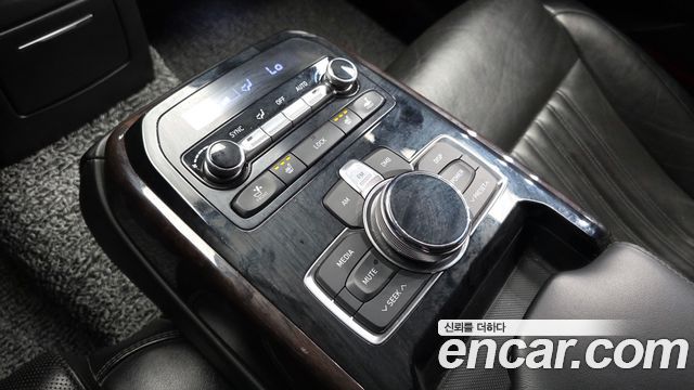 Genesis EQ900 2016 — photo 25
