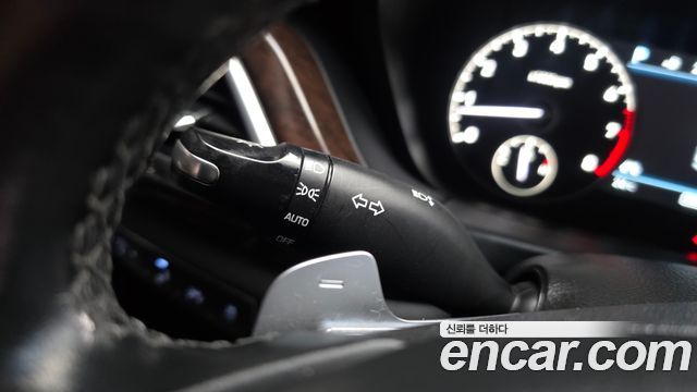 Genesis EQ900 2016 — photo 29
