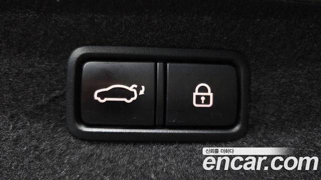 Genesis EQ900 2016 — photo 37