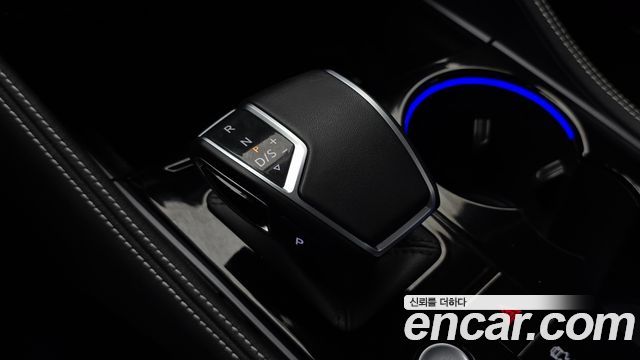 Volkswagen Touareg 2024 — photo 12