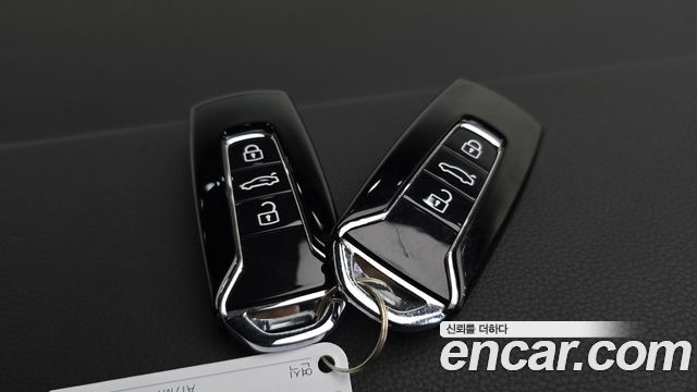 Volkswagen Touareg 2024 — photo 23