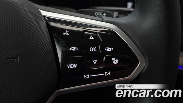 Volkswagen Touareg 2024 — photo 24