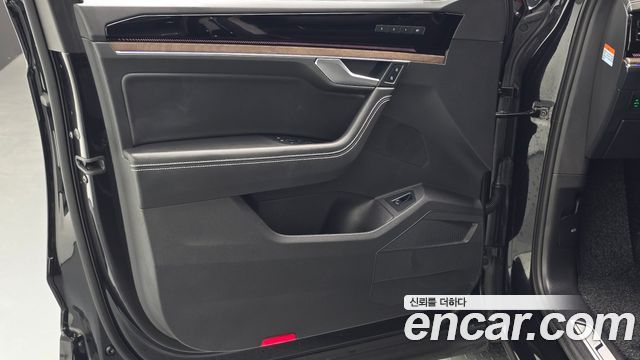 Volkswagen Touareg 2024 — photo 14