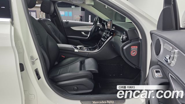 Mercedes-Benz C-Class 2016 — photo 11