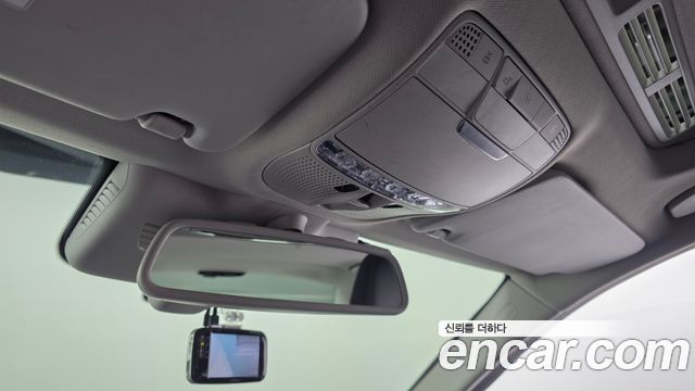 Mercedes-Benz C-Class 2016 — photo 17