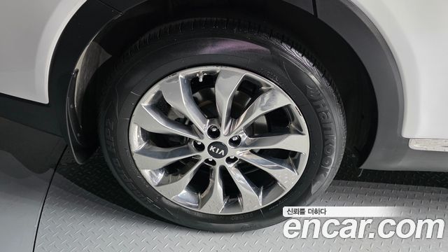 Kia Sorento 2018 — photo 5
