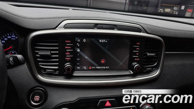 Kia Sorento 2018 — photo 20