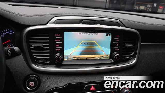 Kia Sorento 2018 — photo 21