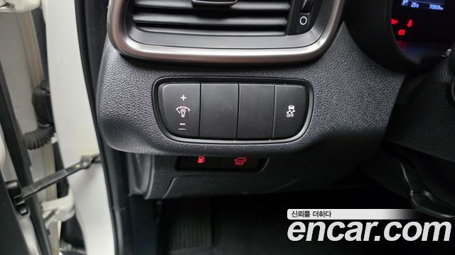 Kia Sorento 2018 — photo 28