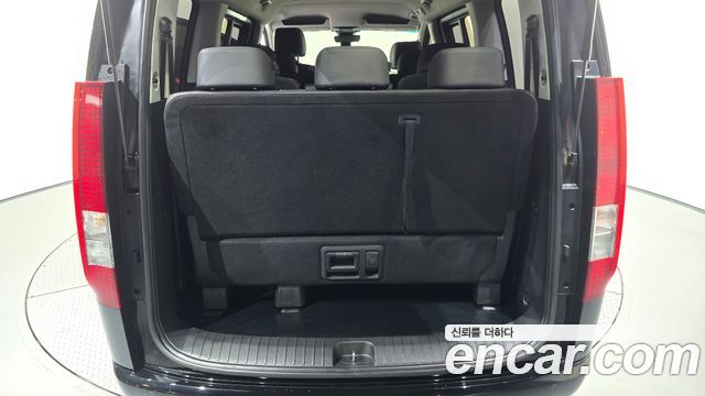 Hyundai Staria 2025 — photo 27