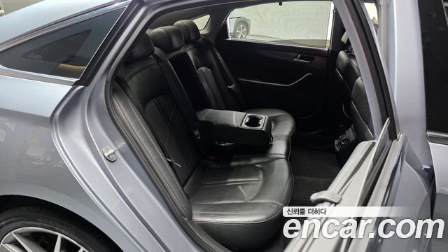 Hyundai Sonata 2016 — photo 18
