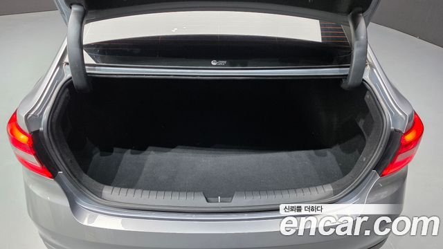 Hyundai Sonata 2016 — photo 25