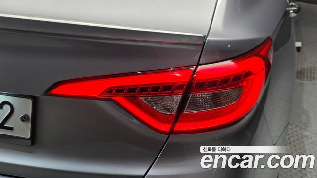 Hyundai Sonata 2016 — photo 9