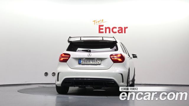 Mercedes-Benz A-Class 2018 — photo 4
