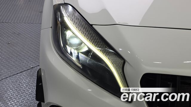 Mercedes-Benz A-Class 2018 — photo 8