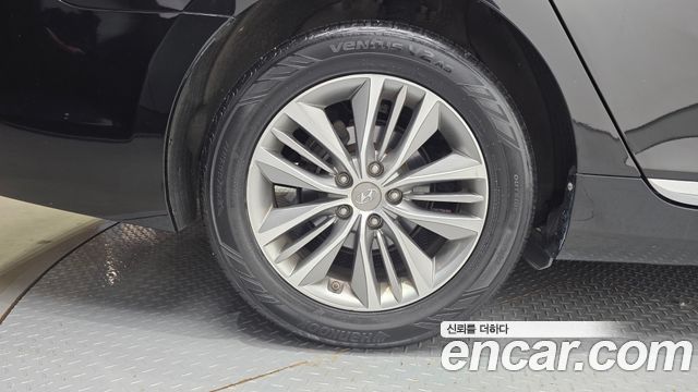 Hyundai Grandeur 2017 — photo 5